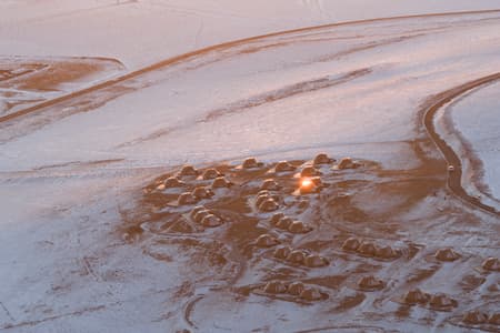 Volcano-In Hotel of Arrivals